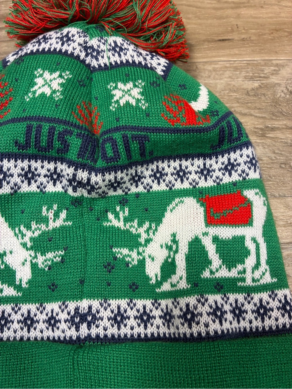 NIKE Peak Winter Wonderland Beanie Pom Pom Dear Holiday Knit Hat - Picture 7 of 12